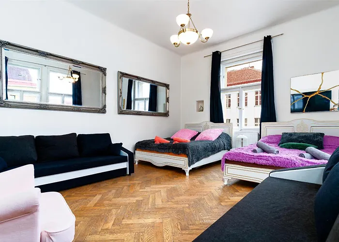 Victory Deluxe Apartment *